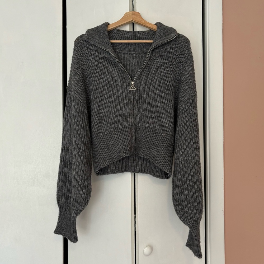 Cider cropped grey zipper down sweater